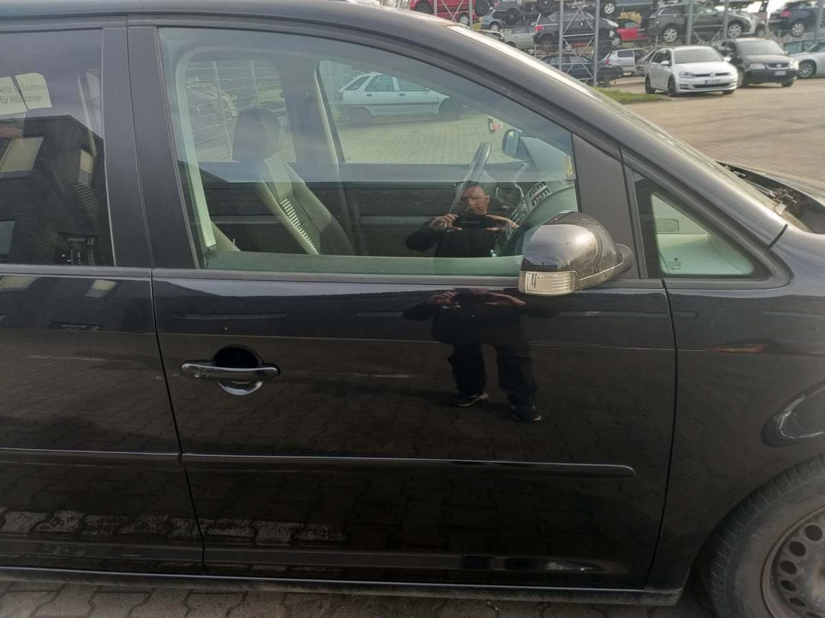 VW Touran 1T original T&uuml;r vorn rechts LC9X Deepblack Rohbau Bj.2008